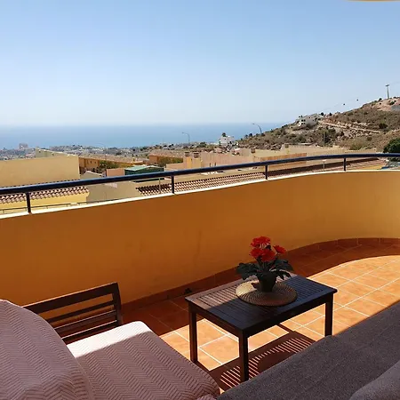 2 En Apartment