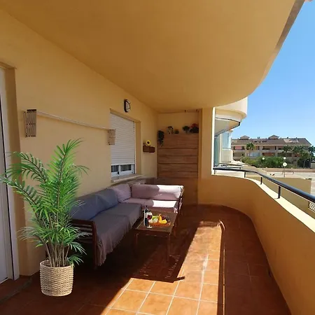2 En Apartment